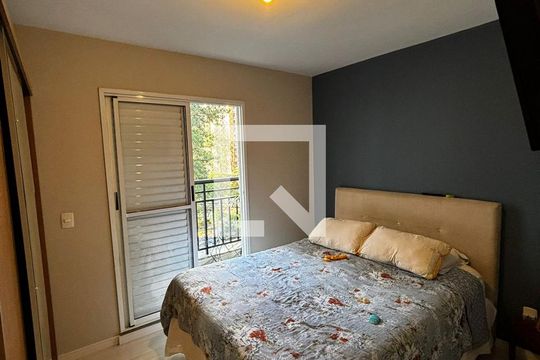 Quarto de apartamento à venda com 3 quartos, 83m² em Jardim Flor da Montanha, Guarulhos