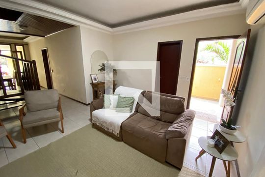 Sala de casa à venda com 5 quartos, 360m² em Jacarepaguá, Rio de Janeiro