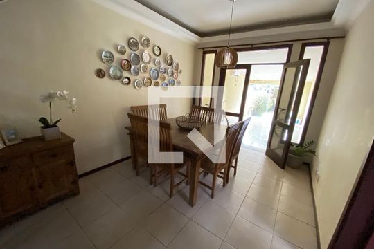 Sala de casa à venda com 5 quartos, 360m² em Jacarepaguá, Rio de Janeiro