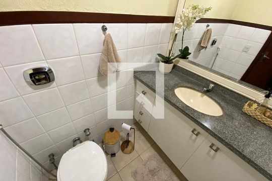 Lavabo de casa à venda com 5 quartos, 360m² em Jacarepaguá, Rio de Janeiro