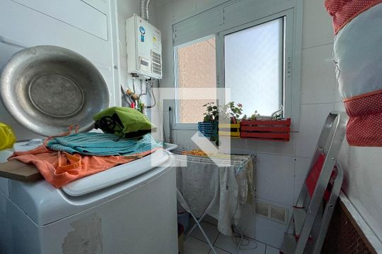Área de Serviço de apartamento para alugar com 2 quartos, 74m² em Jardim Arpoador, São Paulo