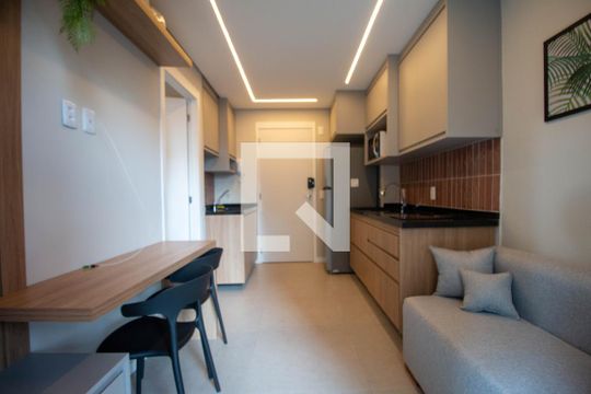 Apartamento para alugar com 1 quarto, 28m² em Campo Belo, São Paulo