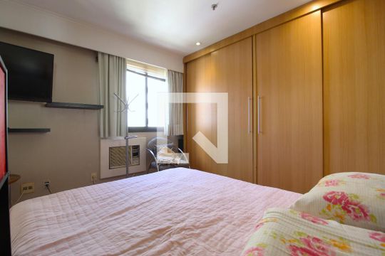 Suíte de kitnet/studio à venda com 1 quarto, 35m² em Vila Uberabinha , São Paulo