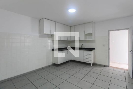 Cozinha de casa à venda com 4 quartos, 125m² em Vila Zelina, São Paulo