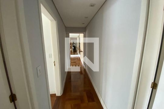 Apartamento à venda com 3 quartos, 193m² em Campestre, Santo André