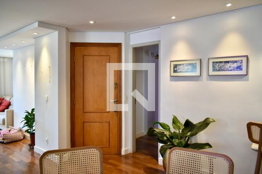 Sala de apartamento à venda com 3 quartos, 120m² em Chácara Inglesa, São Paulo