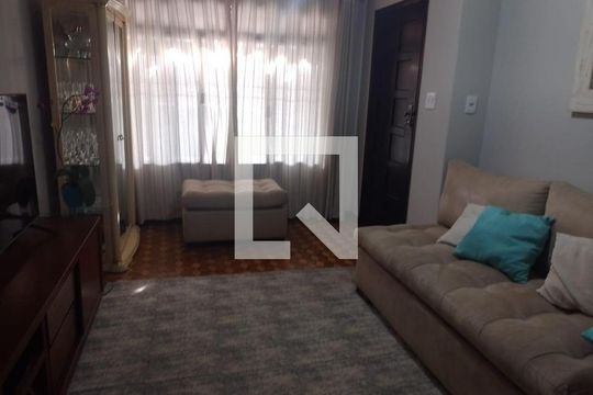 Casa à venda com 3 quartos, 134m² em Santa Terezinha, Santo André