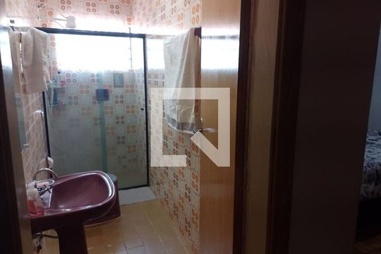 Casa à venda com 3 quartos, 134m² em Santa Terezinha, Santo André