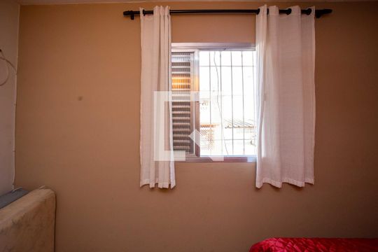Quarto 1 de casa à venda com 4 quartos, 232m² em Taboão, Diadema