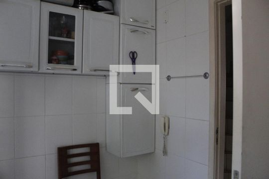Cozinha de casa de condomínio à venda com 2 quartos, 55m² em Taquara, Rio de Janeiro