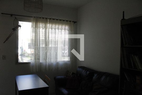 Sala de casa de condomínio à venda com 2 quartos, 55m² em Taquara, Rio de Janeiro