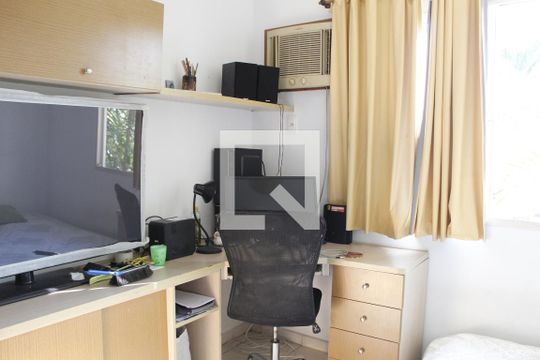 Quarto 1 de casa de condomínio à venda com 2 quartos, 55m² em Taquara, Rio de Janeiro