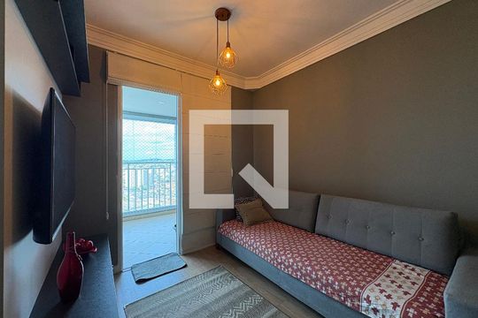Sala de apartamento à venda com 3 quartos, 62m² em Vila Curuçá, Santo André