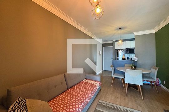 Sala de apartamento à venda com 3 quartos, 62m² em Vila Curuçá, Santo André