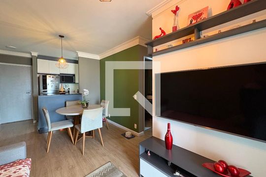 Sala de apartamento à venda com 3 quartos, 62m² em Vila Curuçá, Santo André