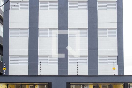 Fachada de kitnet/studio para alugar com 1 quarto, 20m² em Centro, Diadema