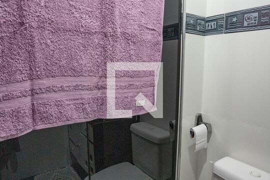 Banheiro Social de apartamento à venda com 2 quartos, 46m² em Conceição, Diadema