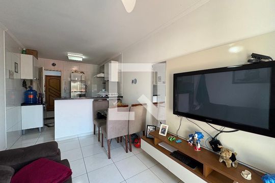 Sala de apartamento à venda com 2 quartos, 104m² em Jardim Silvana, Santo André