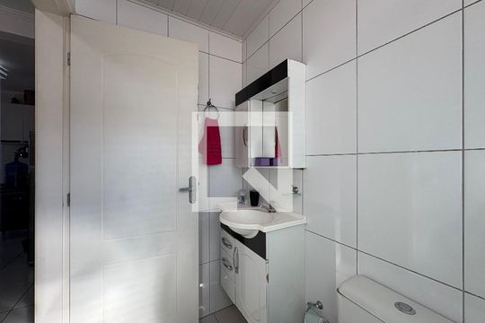 Banheiro de apartamento à venda com 2 quartos, 104m² em Jardim Silvana, Santo André