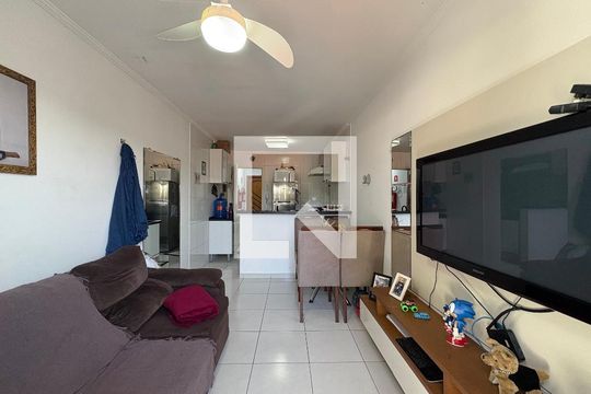 Sala de apartamento à venda com 2 quartos, 104m² em Jardim Silvana, Santo André