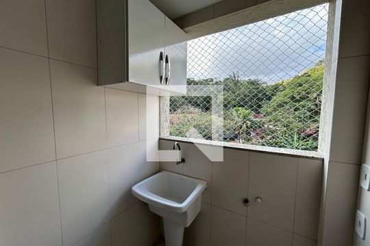 Área de Serviço de apartamento para alugar com 2 quartos, 77m² em Vila Valqueire, Rio de Janeiro