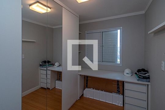 Quarto 1 de apartamento para alugar com 2 quartos, 48m² em Jardim Santa Emilia, São Paulo