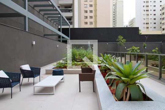 Área comum - Jardim de kitnet/studio para alugar com 1 quarto, 18m² em Bela Vista, São Paulo