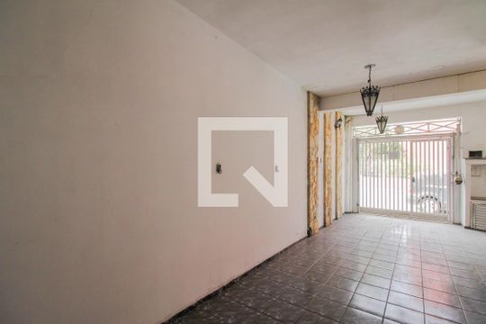 Garagem de casa para alugar com 3 quartos, 200m² em Vila Zamataro, Guarulhos