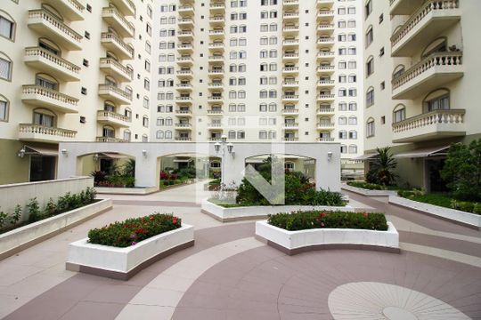 Área comum de apartamento para alugar com 3 quartos, 100m² em Vila Celeste, São Paulo