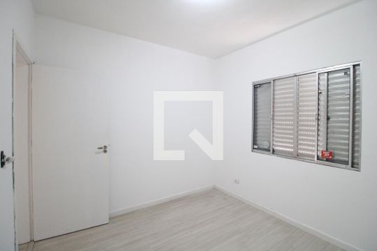 Quarto 1 de casa para alugar com 3 quartos, 200m² em Jardim Lallo, São Paulo