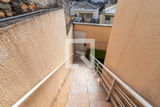 Área comum - Escada de casa de condomínio à venda com 3 quartos, 98m² em Vila Prado, São Paulo