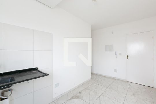 Sala/Cozinha de apartamento à venda com 2 quartos, 47m² em Vila Carmosina, São Paulo