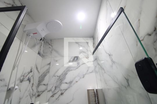 Banheiro de apartamento para alugar com 2 quartos, 37m² em Socorro, São Paulo