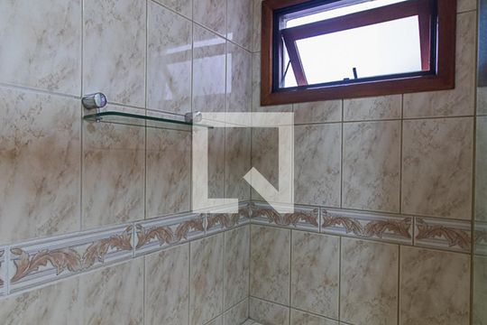 Banheiro da Suíte 3 de apartamento à venda com 3 quartos, 235m² em Santo Antônio, Porto Alegre