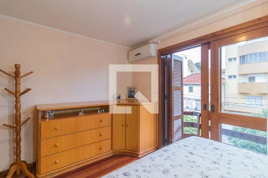 Suíte 3 de apartamento à venda com 3 quartos, 235m² em Santo Antônio, Porto Alegre