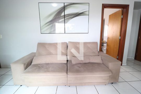 Sala de apartamento para alugar com 3 quartos, 80m² em Santa Mônica, Uberlândia