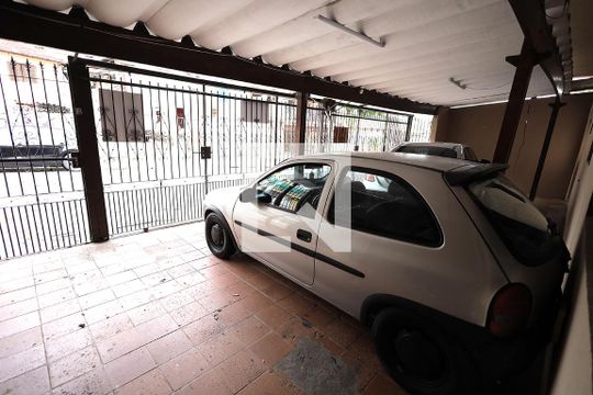 Garagem de casa à venda com 2 quartos, 154m² em Vila Alto de Santo Andre, Santo André