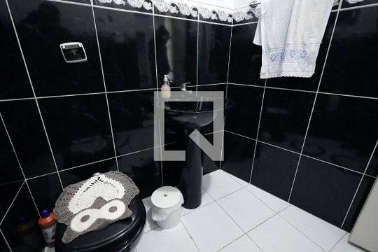 Banheiro 1 de casa à venda com 2 quartos, 154m² em Vila Alto de Santo Andre, Santo André
