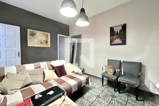 Sala de casa à venda com 3 quartos, 190m² em Conjunto Residencial Jardim Canaa, São Paulo