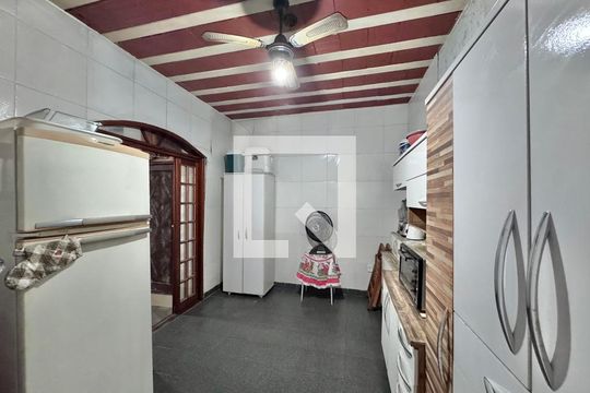 Cozinha de casa à venda com 4 quartos, 215m² em Vargem Pequena, Rio de Janeiro