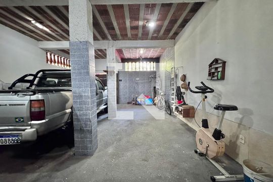 Garagem de casa à venda com 4 quartos, 215m² em Vargem Pequena, Rio de Janeiro