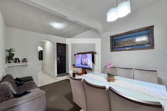 Sala de casa à venda com 4 quartos, 215m² em Vargem Pequena, Rio de Janeiro