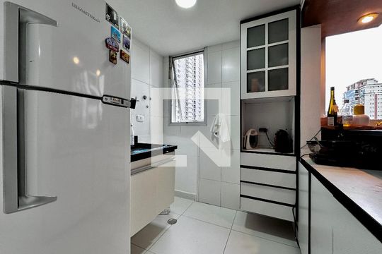 Cozinha de apartamento à venda com 1 quarto, 50m² em Brooklin, São Paulo
