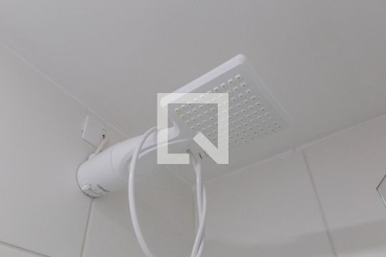 Banheiro de apartamento para alugar com 2 quartos, 36m² em Vila Flora, Guarulhos