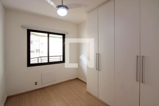 Quarto 1 de apartamento para alugar com 2 quartos, 82m² em Barra da Tijuca, Rio de Janeiro