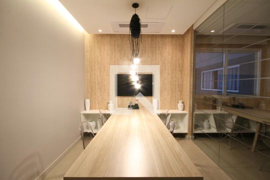 Área comum de kitnet/studio para alugar com 1 quarto, 25m² em Sé, São Paulo