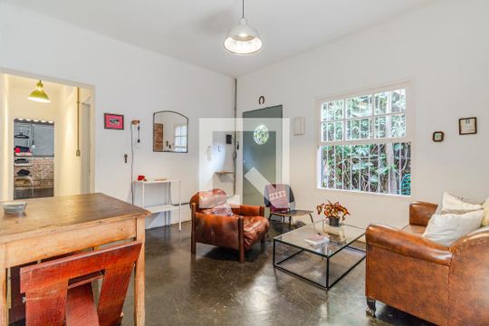 Sala de casa à venda com 2 quartos, 130m² em Pinheiros, São Paulo