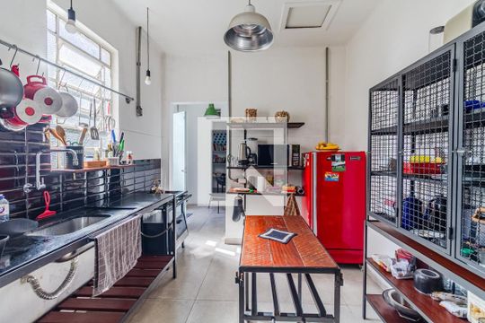 Cozinha de casa à venda com 2 quartos, 130m² em Pinheiros, São Paulo