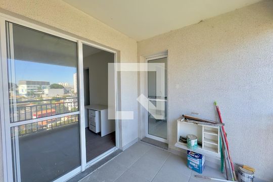 Varanda de apartamento para alugar com 3 quartos, 70m² em Vila Leonor, Guarulhos