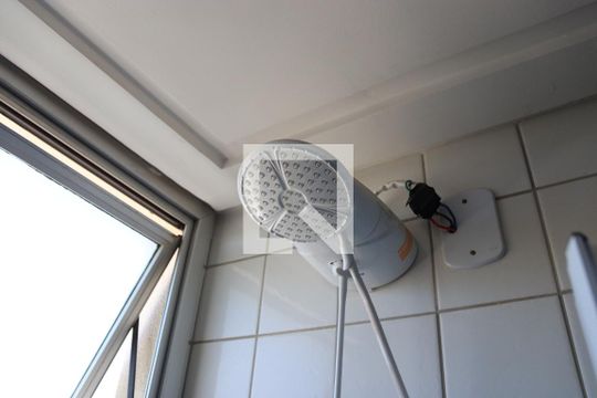 Banheiro da Suíte de apartamento para alugar com 3 quartos, 70m² em Alto da Glória, Goiânia
